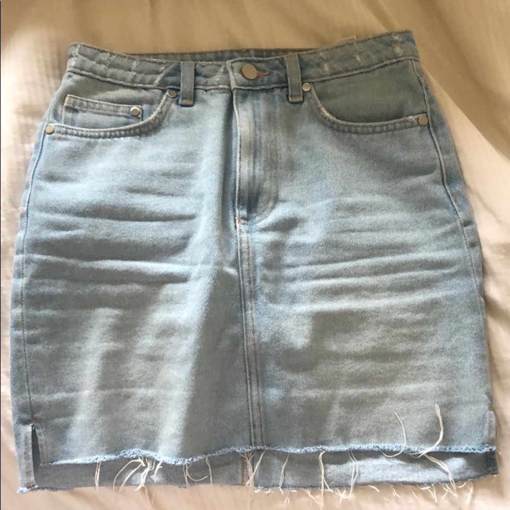 Mid waist denim skirt
